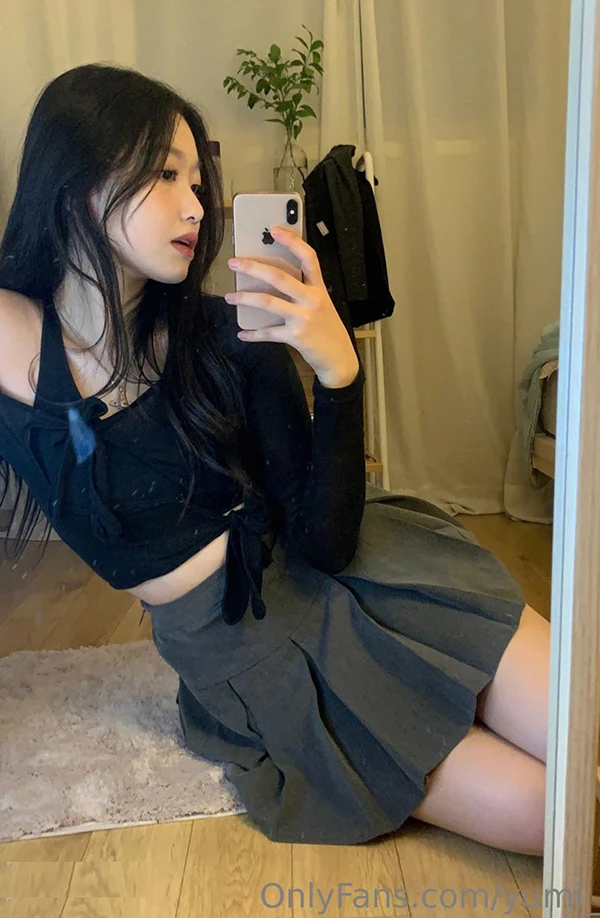 清纯系反差网红@yumi_03 尺度视图合集